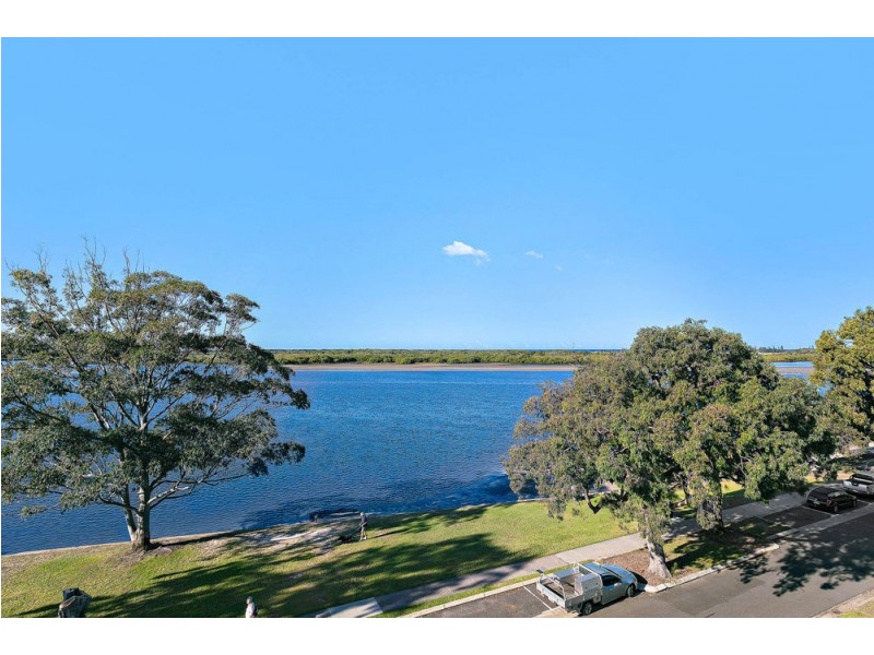 6/58 Picnic Point Esplanade, Maroochydore QLD 4558