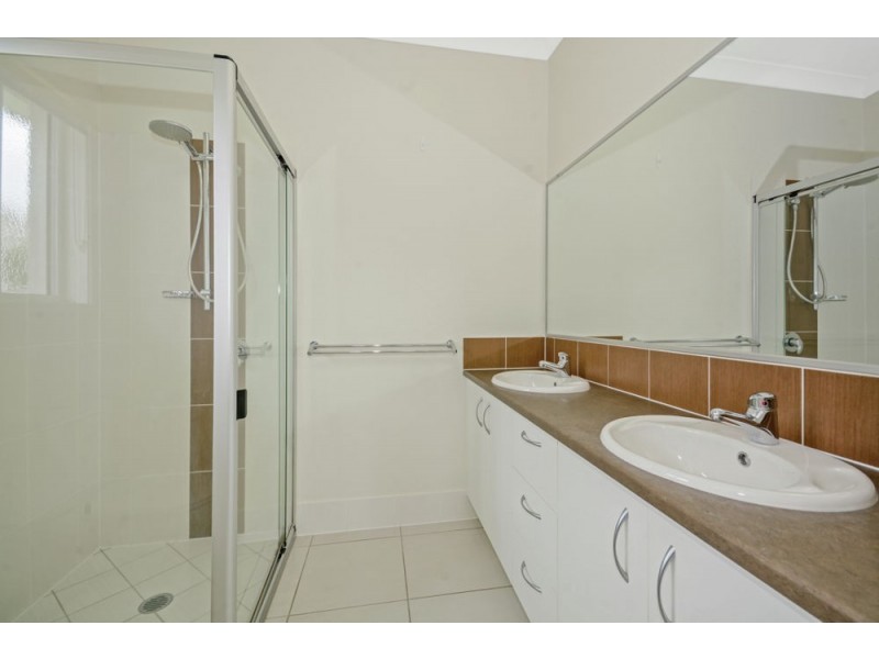32 Pangali Circuit, Birtinya QLD 4575
