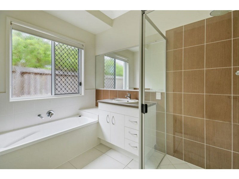 32 Pangali Circuit, Birtinya QLD 4575