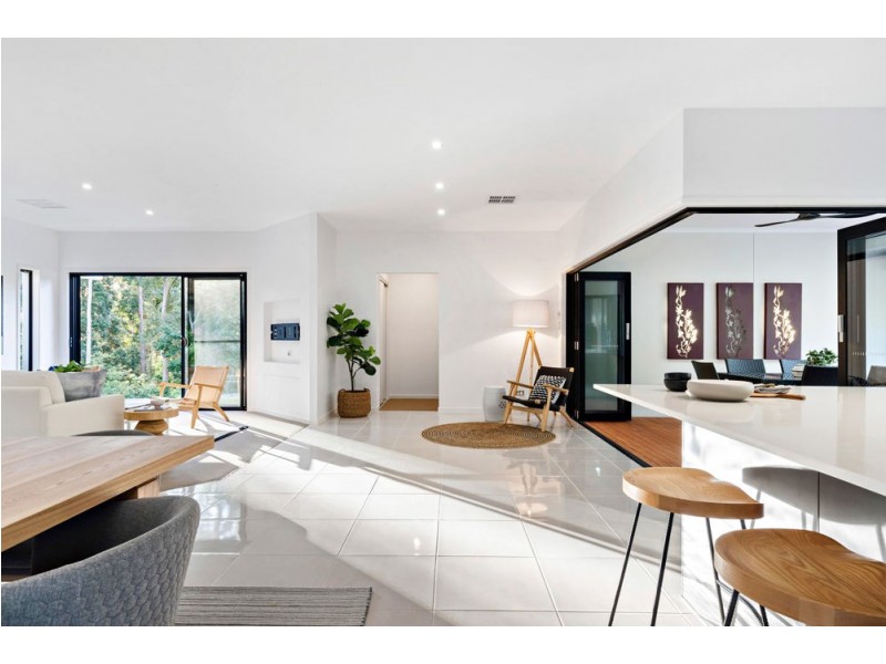 17 Monarch Place, Mons QLD 4556