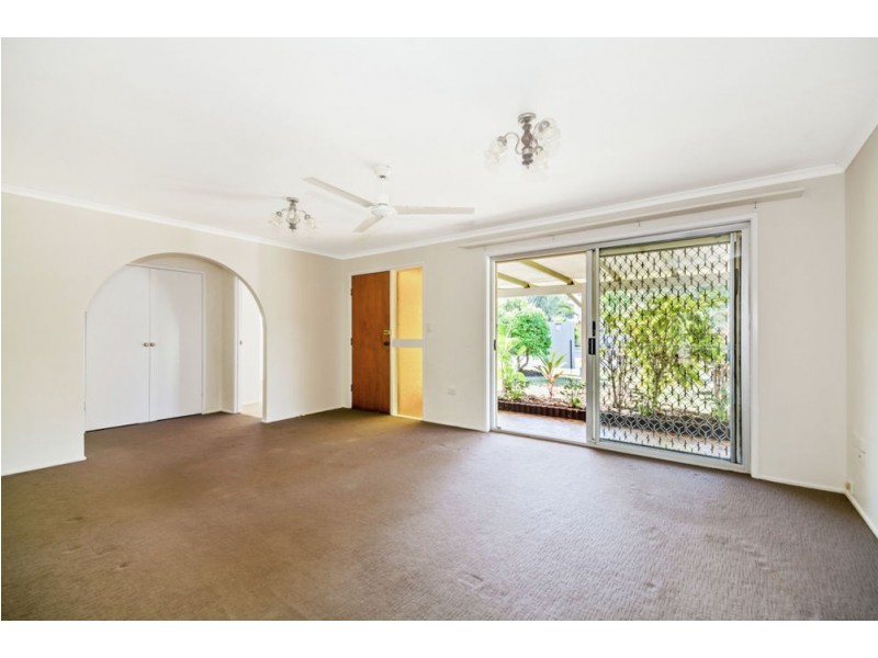 74 Oceanic Drive, Warana QLD 4575