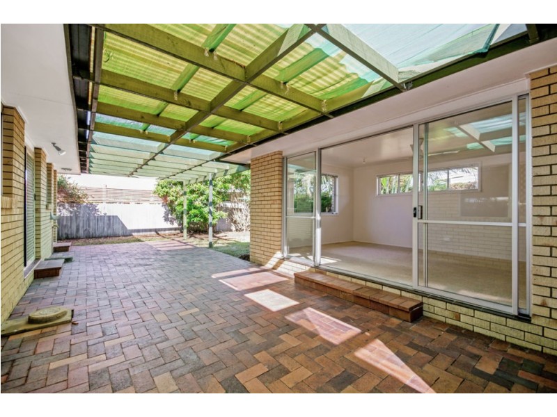 74 Oceanic Drive, Warana QLD 4575