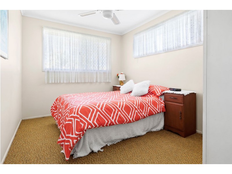 8 Currawan Street, Warana QLD 4575