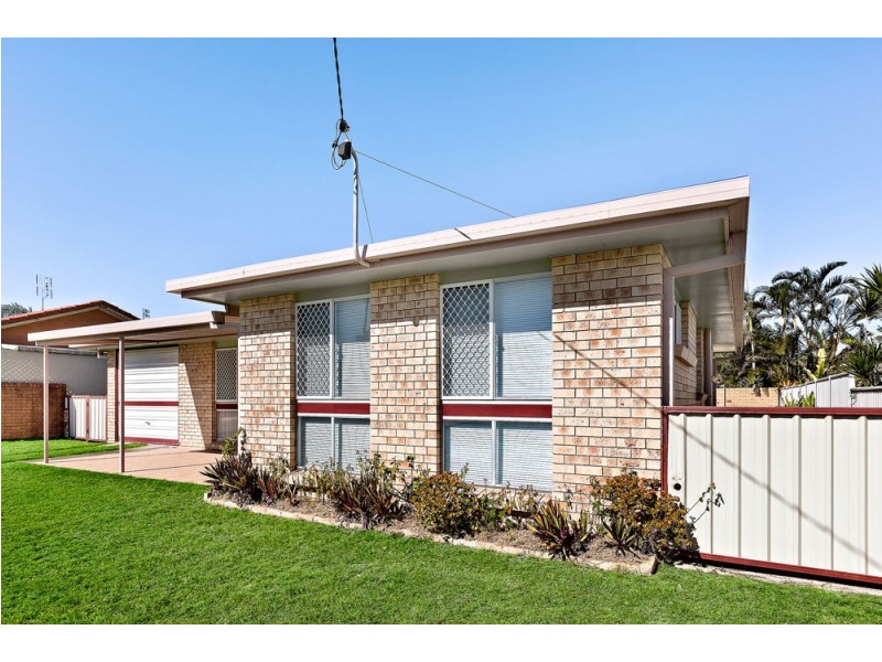 8 Currawan Street, Warana QLD 4575