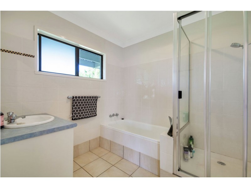 1-2/5 Tombarra Street, Mooloolaba QLD 4557