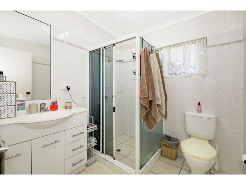 1-2/5 Tombarra Street, Mooloolaba QLD 4557