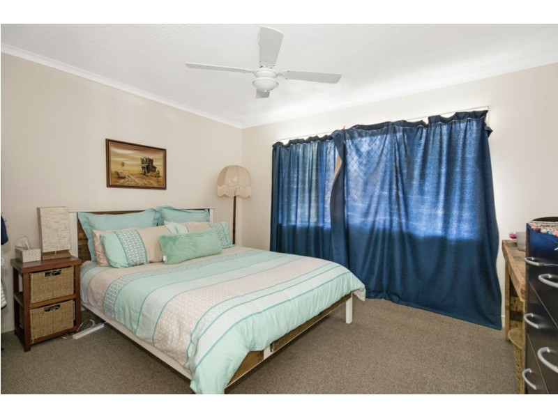 1-2/5 Tombarra Street, Mooloolaba QLD 4557