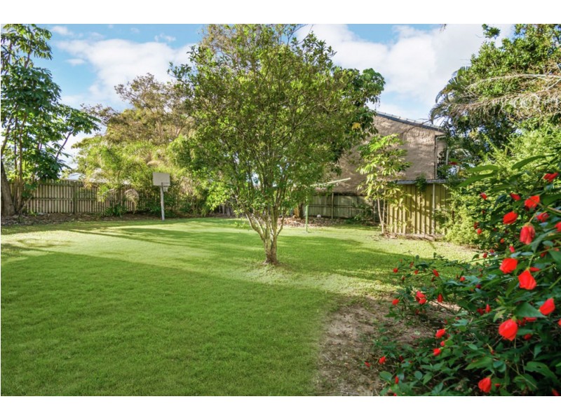 1-2/5 Tombarra Street, Mooloolaba QLD 4557