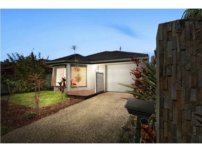 3 Martinique Court, Parrearra QLD 4575