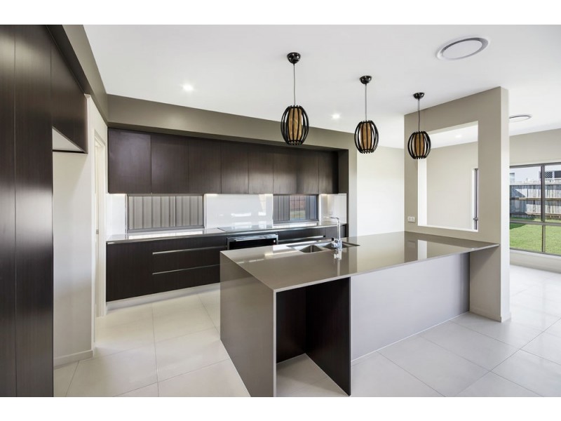 18 Newry Street, Mountain Creek QLD 4557