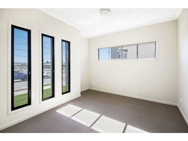 18 Newry Street, Mountain Creek QLD 4557