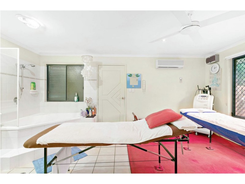 46 Sunbird Chase, Parrearra QLD 4575