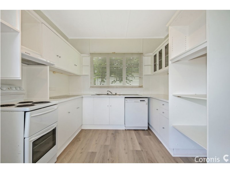 16 Waterfall Road, Nambour QLD 4560