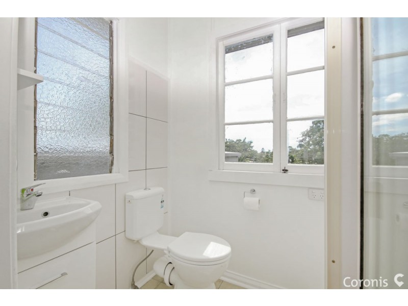 16 Waterfall Road, Nambour QLD 4560