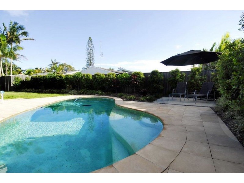 6 Kardinia Street, Minyama QLD 4575