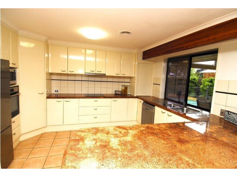 6 Kardinia Street, Minyama QLD 4575