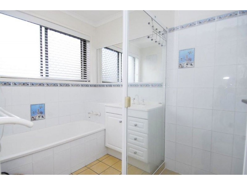 6 Kardinia Street, Minyama QLD 4575