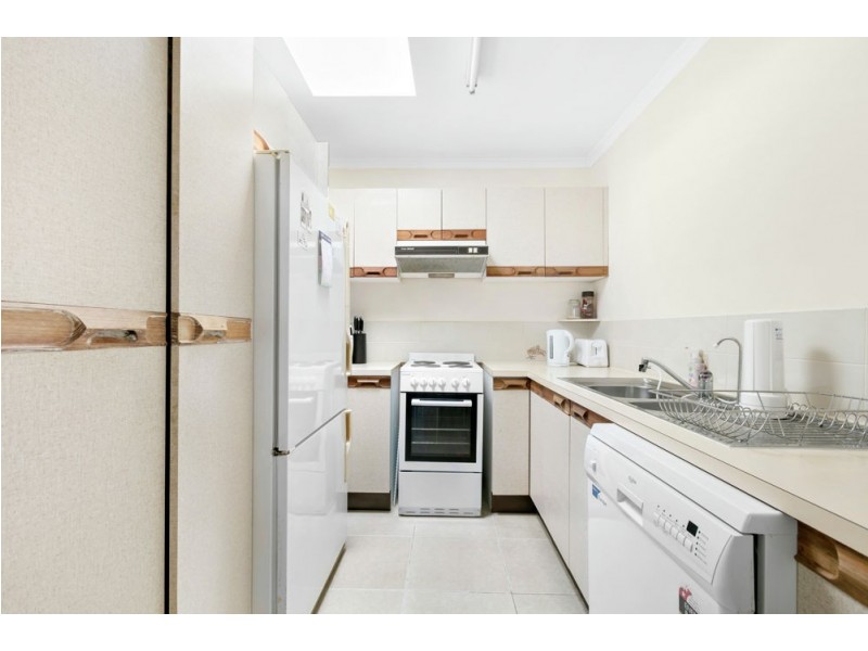 3/92 Amarina Avenue, Mooloolaba QLD 4557