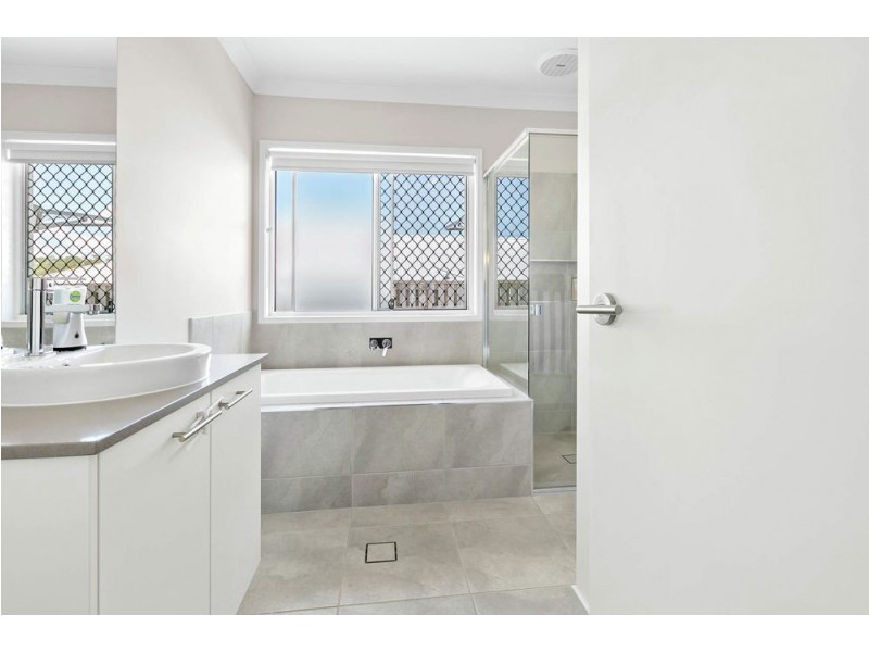 12 Beech Court, Peregian Springs QLD 4573