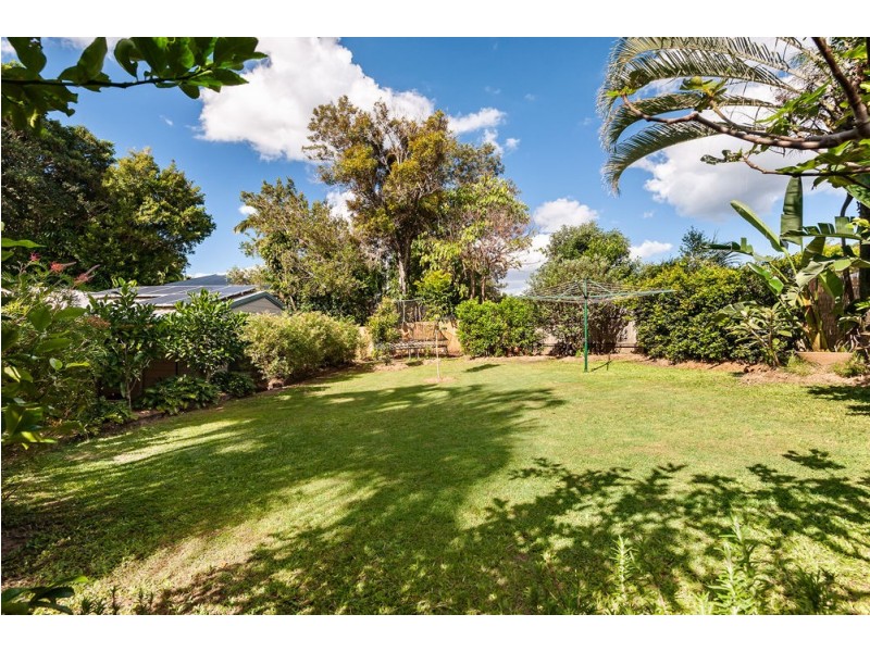 6 Roberts Street, Palmwoods QLD 4555