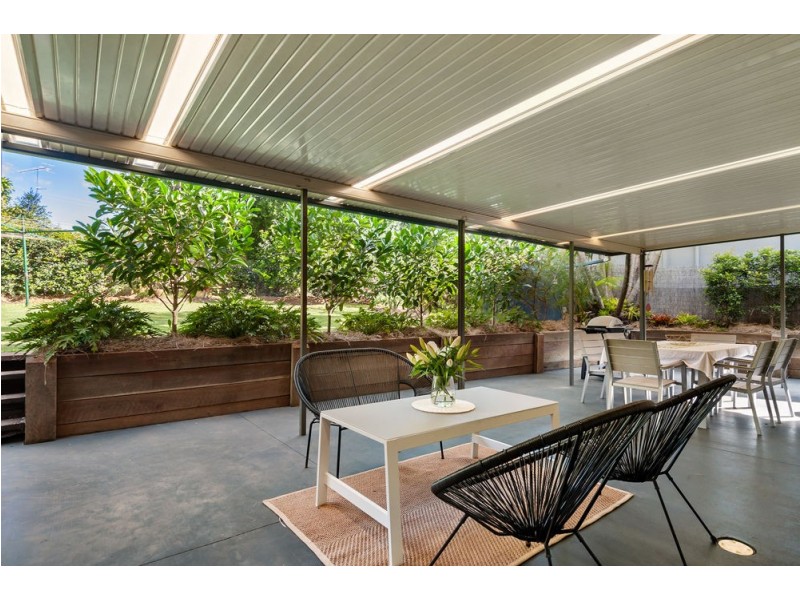 6 Roberts Street, Palmwoods QLD 4555