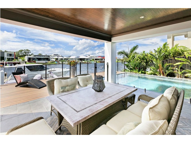 5 Bond Street, Pelican Waters QLD 4551