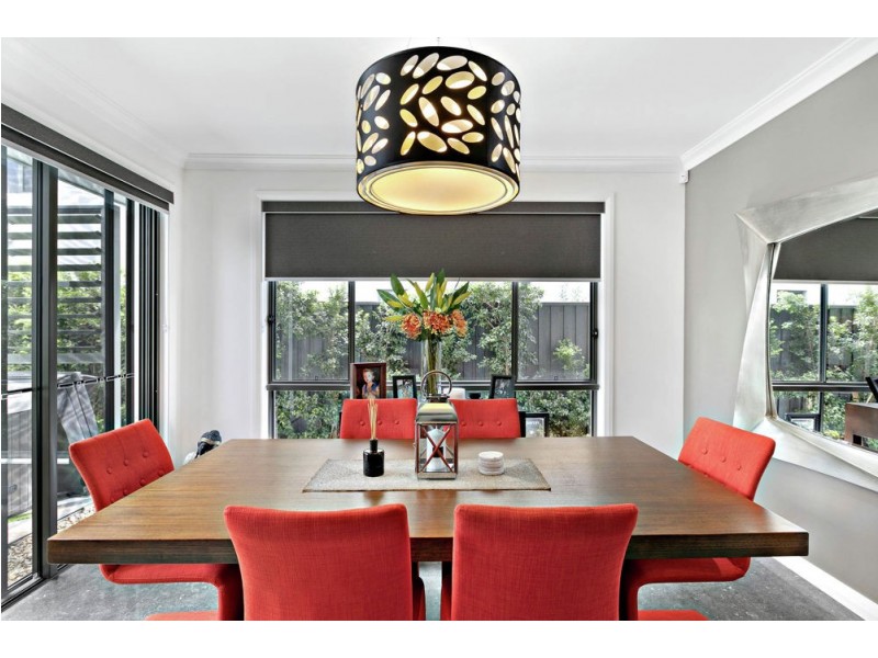 5 Bond Street, Pelican Waters QLD 4551