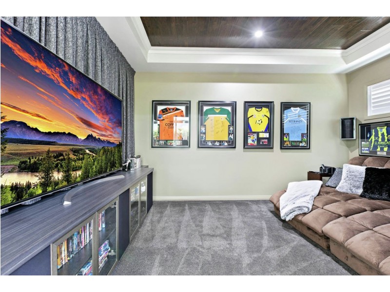 5 Bond Street, Pelican Waters QLD 4551