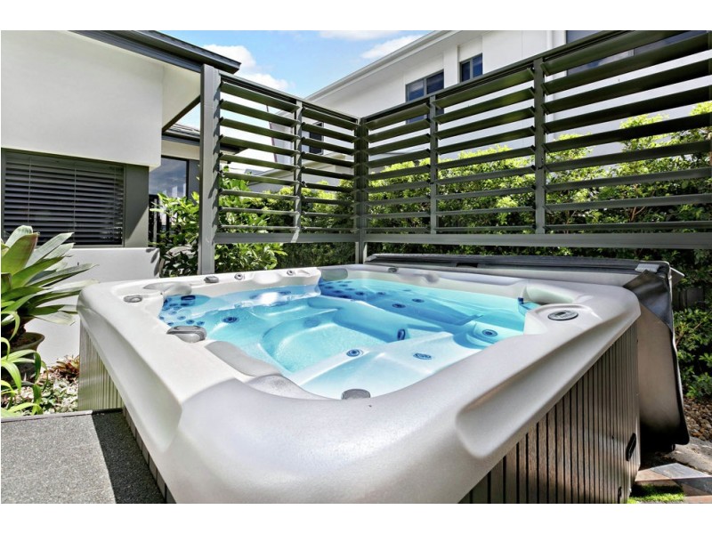 5 Bond Street, Pelican Waters QLD 4551