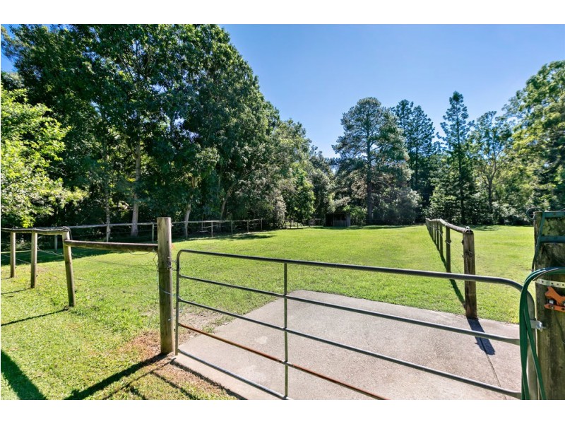 212 Glenmount Road, Tanawha QLD 4556