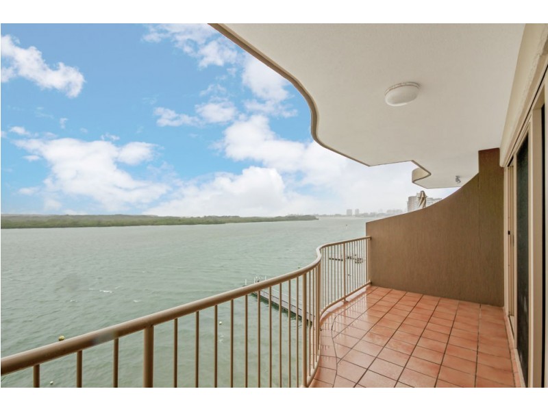 13/146 Duporth Avenue, Maroochydore QLD 4558