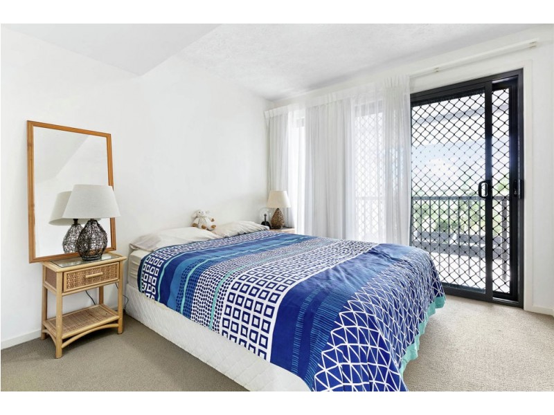 17/10 Grand Parade, Parrearra QLD 4575