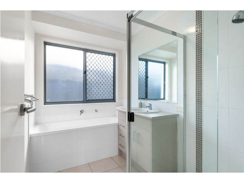 6 Sweetlip Circuit, Mountain Creek QLD 4557