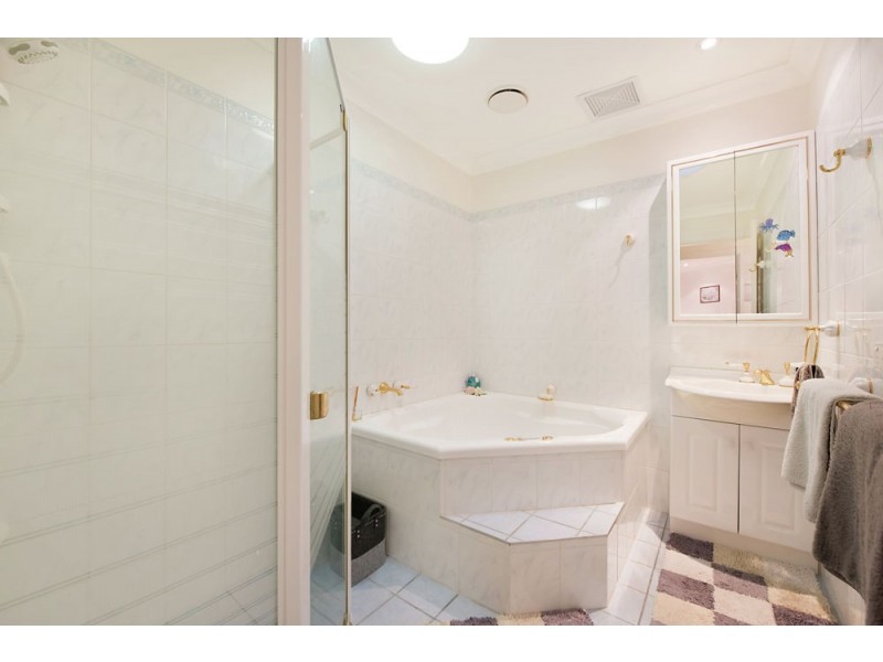 23 Tibrogargan Place, Pelican Waters QLD 4551