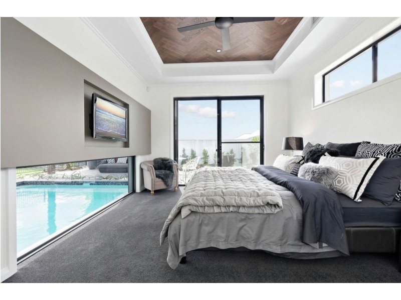 11 Sydney Avenue, Pelican Waters QLD 4551