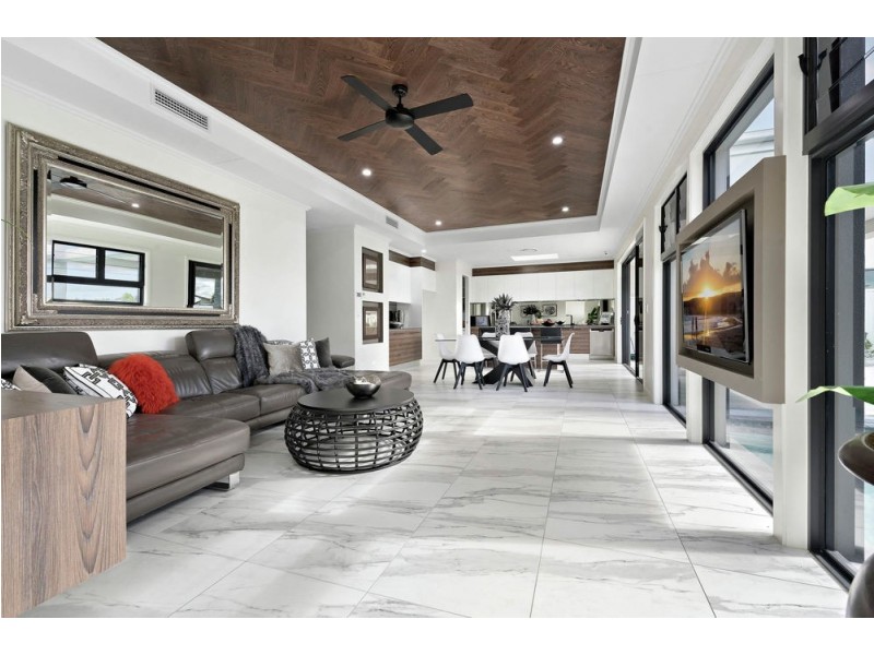 11 Sydney Avenue, Pelican Waters QLD 4551