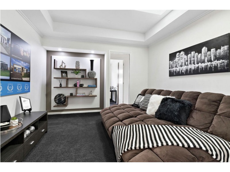 11 Sydney Avenue, Pelican Waters QLD 4551