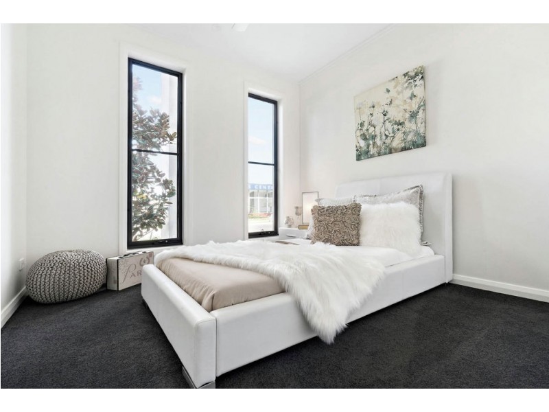 11 Sydney Avenue, Pelican Waters QLD 4551