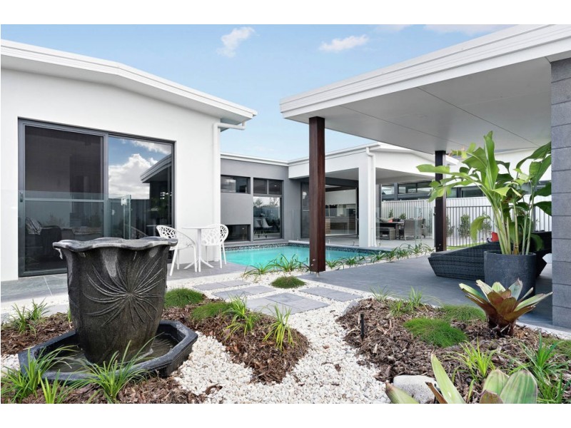 11 Sydney Avenue, Pelican Waters QLD 4551