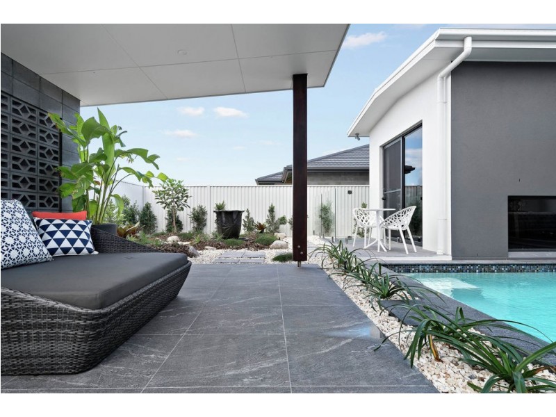 11 Sydney Avenue, Pelican Waters QLD 4551