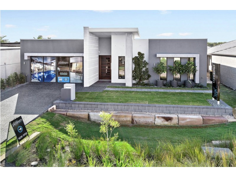 11 Sydney Avenue, Pelican Waters QLD 4551