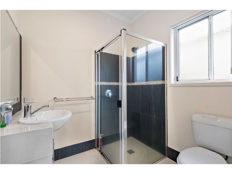 30 Kurrimine Crescent, Mountain Creek QLD 4557