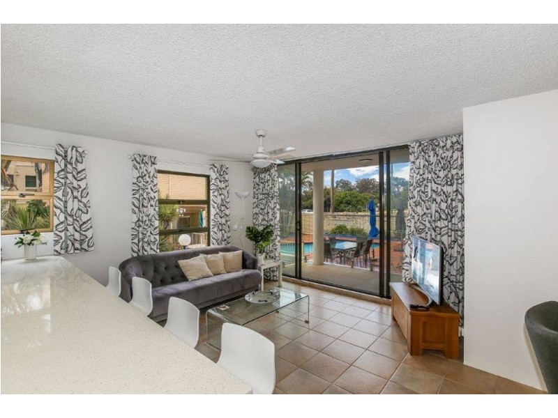 2/6-8 Alexandra Parade, Maroochydore QLD 4558