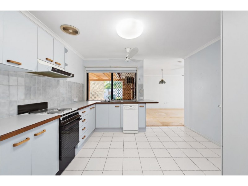 12 Kew Place, Minyama QLD 4575