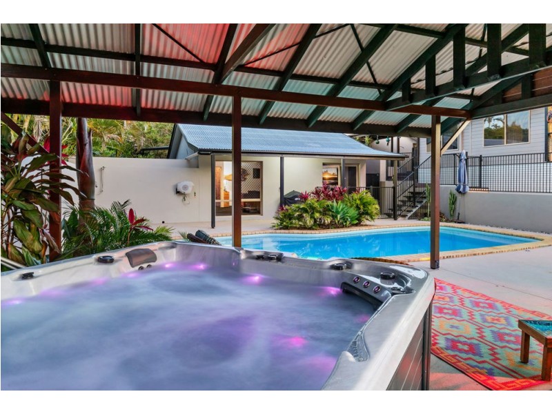 69 Andersen Road, Diamond Valley QLD 4553