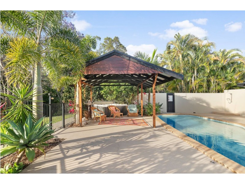 69 Andersen Road, Diamond Valley QLD 4553