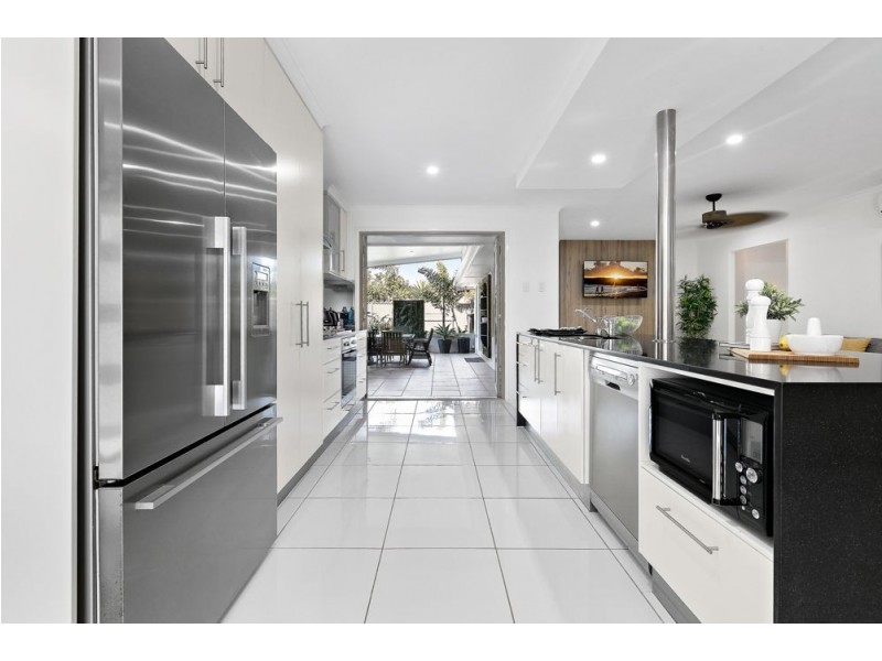 4 Camelia Street, Bokarina QLD 4575