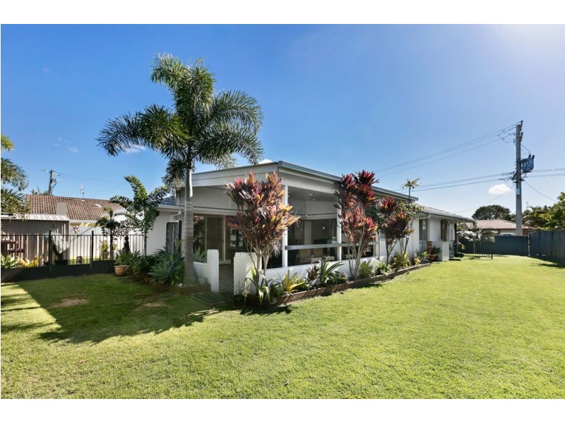 4 Camelia Street, Bokarina QLD 4575