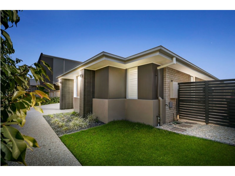 6 Agnes Place, Bli Bli QLD 4560