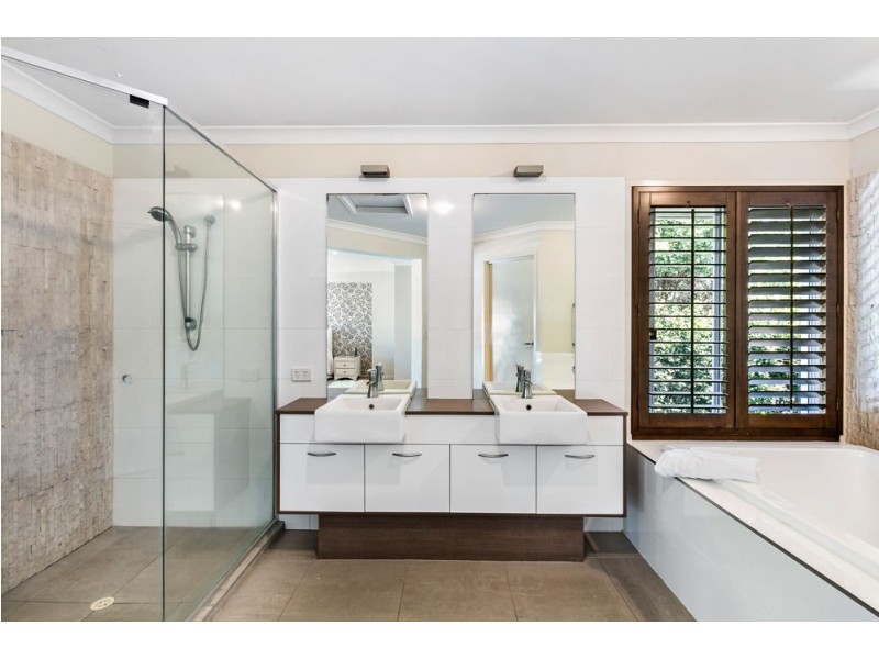 5 Inverness Place, Peregian Springs QLD 4573